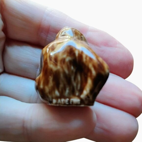 Wade Whimsies Orangutan Mini Figurine, Vintage Ceramic Brown Gorilla Monkey - Picture 3 of 5